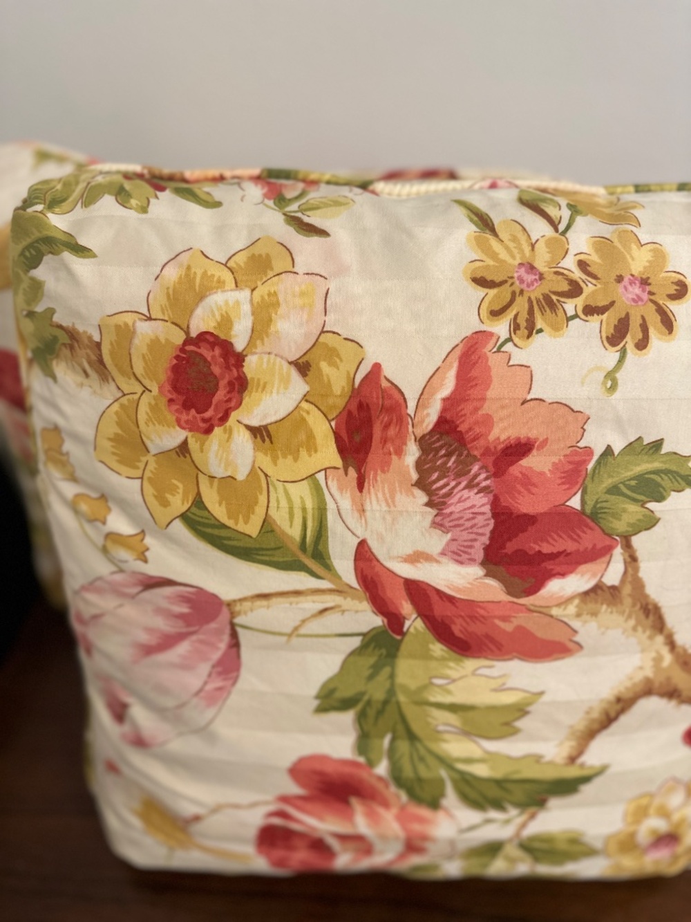 THOMASVILLE CUSTOM PILLOWS - Picture 7 of 8